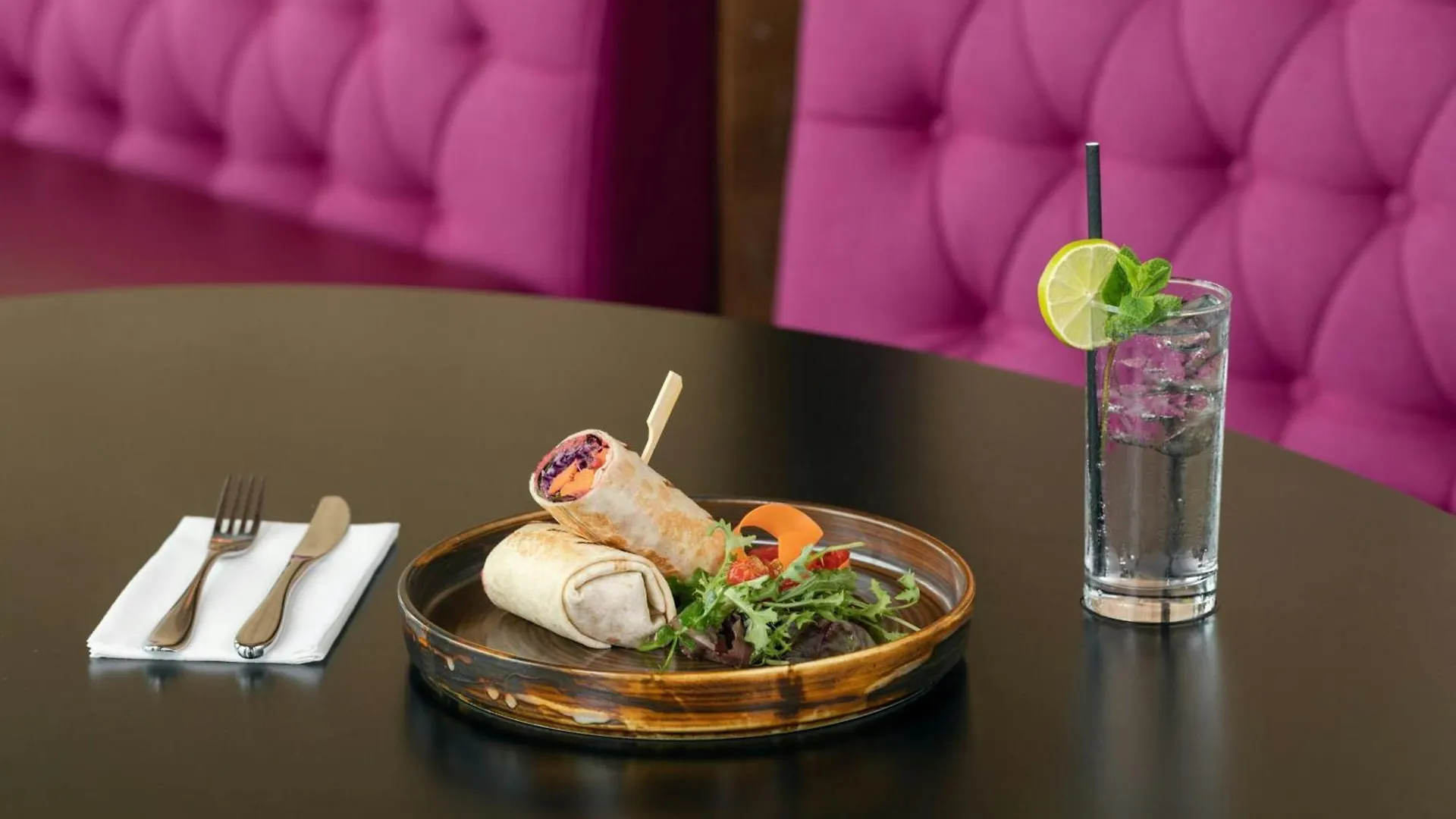 Aloft Dublin City 4*,