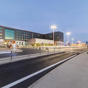 Courtyard By Marriott Airport Varsóvia